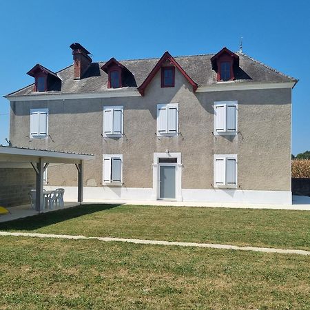 Chez Cedric Et Melissa Maison Lou Milhoc En Bearn Os-Marsillon Bagian luar foto